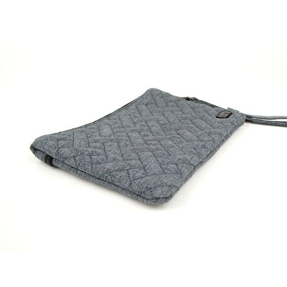 Lug Peekaboo Quilted Wristlet NWT - Picture 5 of 15